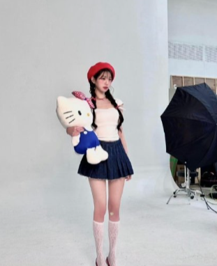 实不相瞒这是我目前见过最完美的腿型​​​