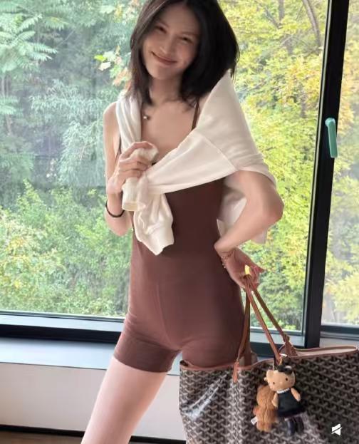 觉得何穗配不上陈伟霆的，看到何穗的产后照都服了！何穗晒出自己生完孩子不到一个月