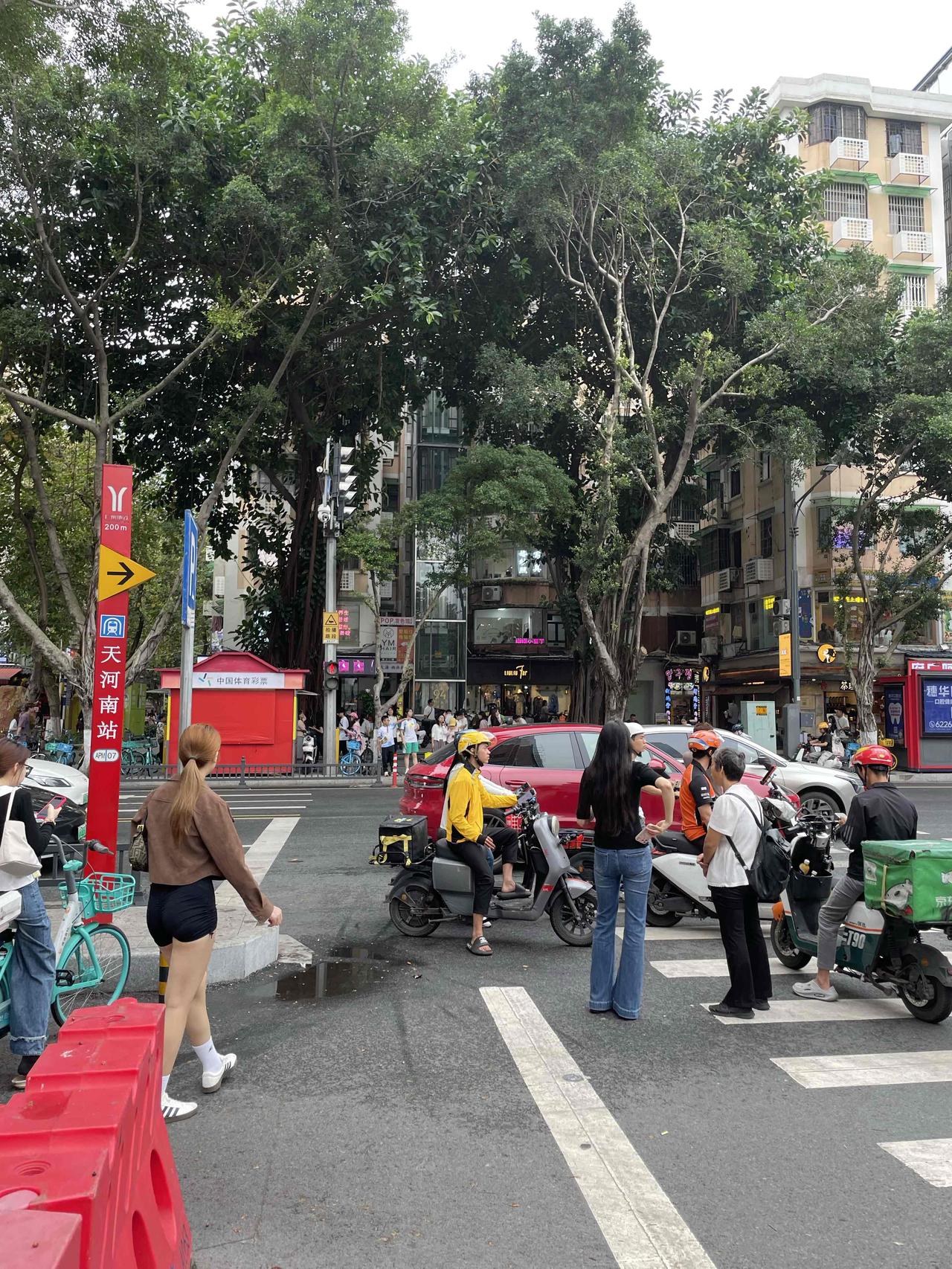 看背影就想娶回家
