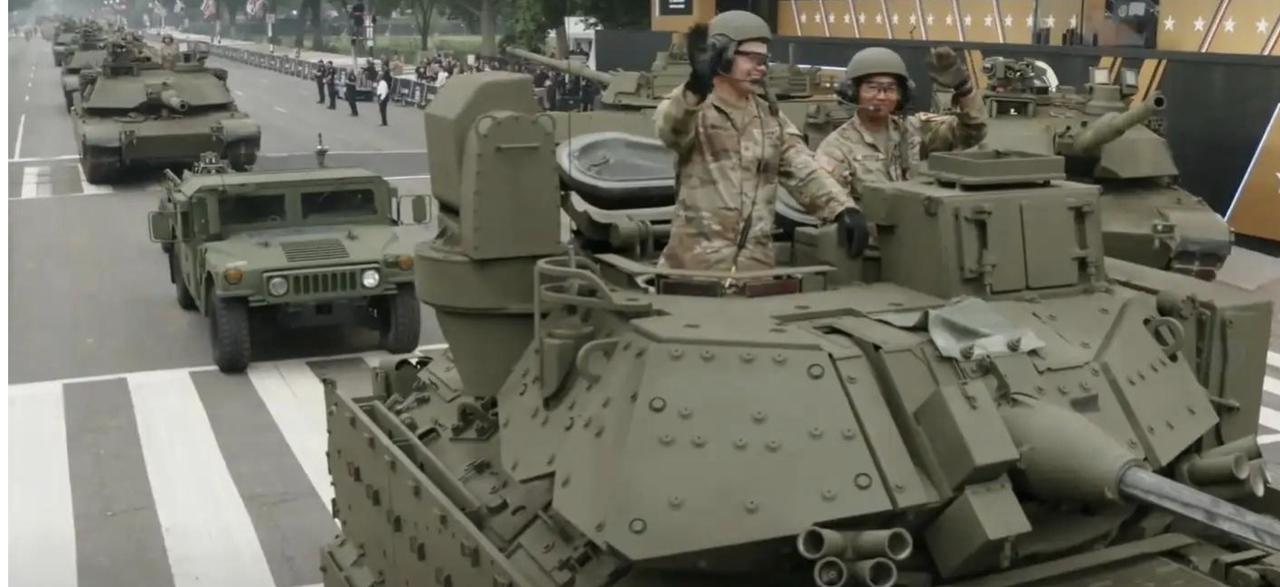 美国要绝望了，93大阅兵暴露解放军真实战力，美军都做不到美国要彻底绝望了，9