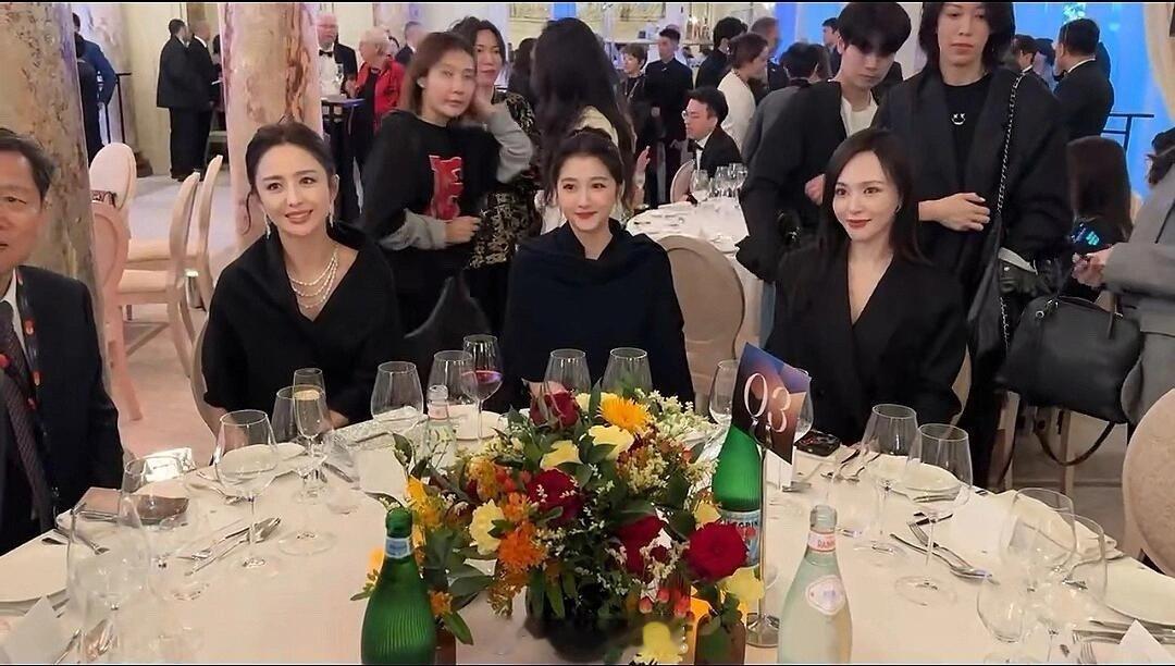 关晓彤真的不适合和佟丽娅，唐嫣坐一起，感觉味道不对