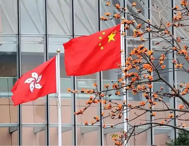 就在刚刚，中国外交部驻港公署发布严正声明，2月14日，外交部驻港特派员公署甩