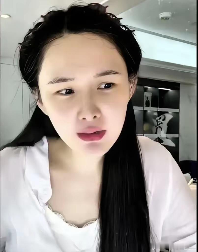 怪不得网友觉得张颖颖骨子里就透着粗俗，就在昨天，她直播谈起和男朋友约会，说男朋友