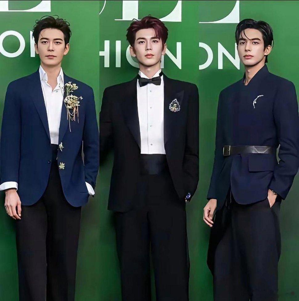 张凌赫。宋威龙。陈星旭。三张脸像复制，命却天差地别。张凌赫家世优渥自带资源，凭一