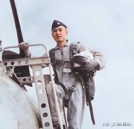 台军F-16坠海真相：飞行员连防寒衣都没有，装备漏洞太触目惊心！1月6日晚