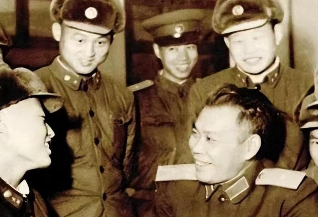 1941年的皖南，雪还没落，寒风已经刺骨。李彬山把棉军衣紧了紧，背贴着冰冷山