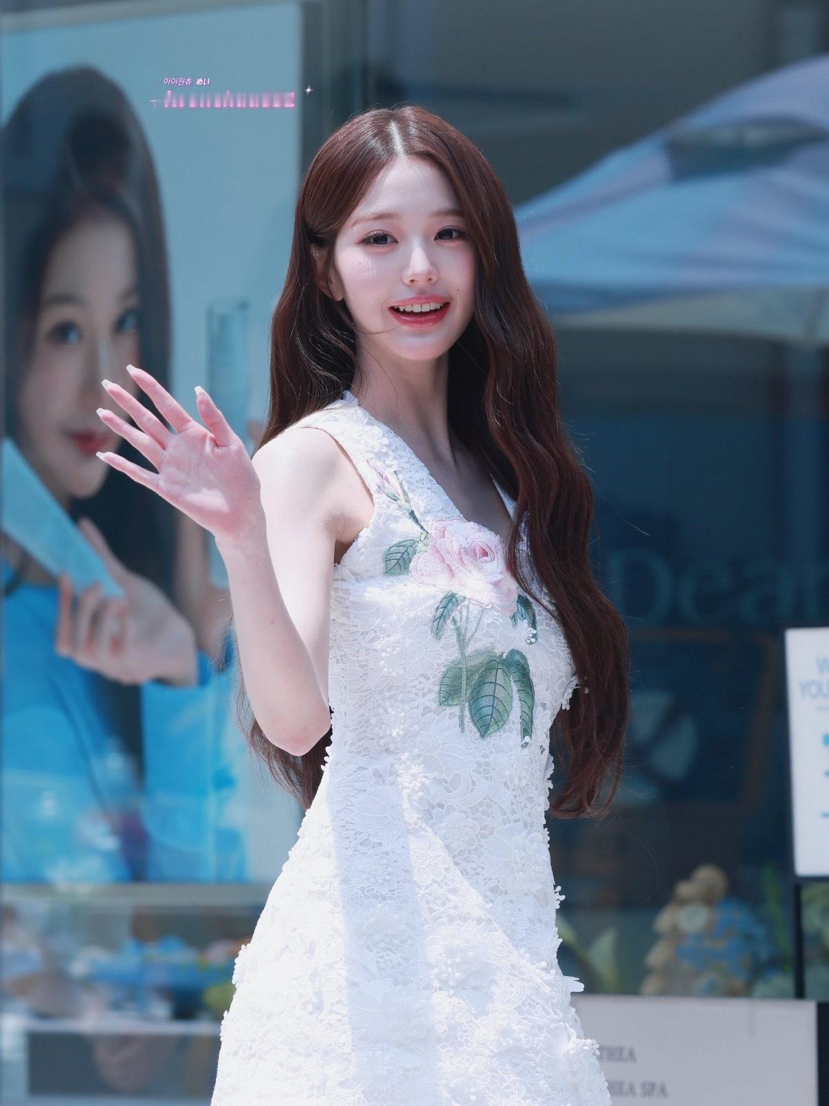 张元英梨泰院新造型这确定不是演了一集女神降临吗
