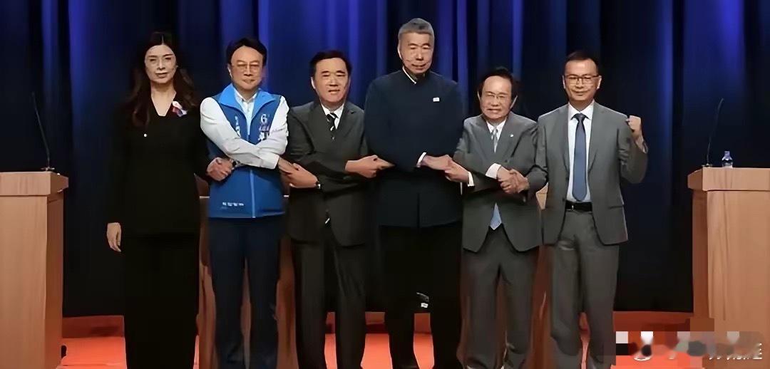国民党主席选举，一张考卷，六个考生。郑丽文几乎考了一个满分，监考老师都很看好她，