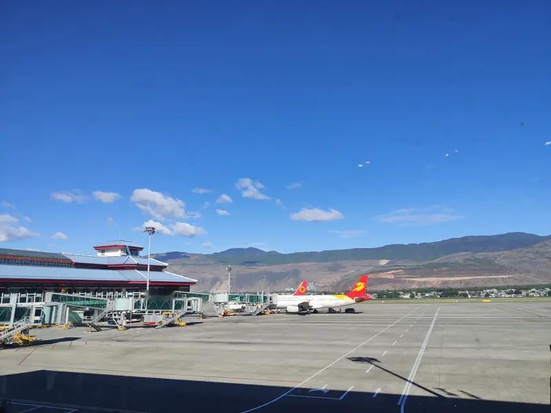 有时候选机场还挺有门道，最抢手的机场不一定在最有钱的城市。就像一些旅游热门地的机