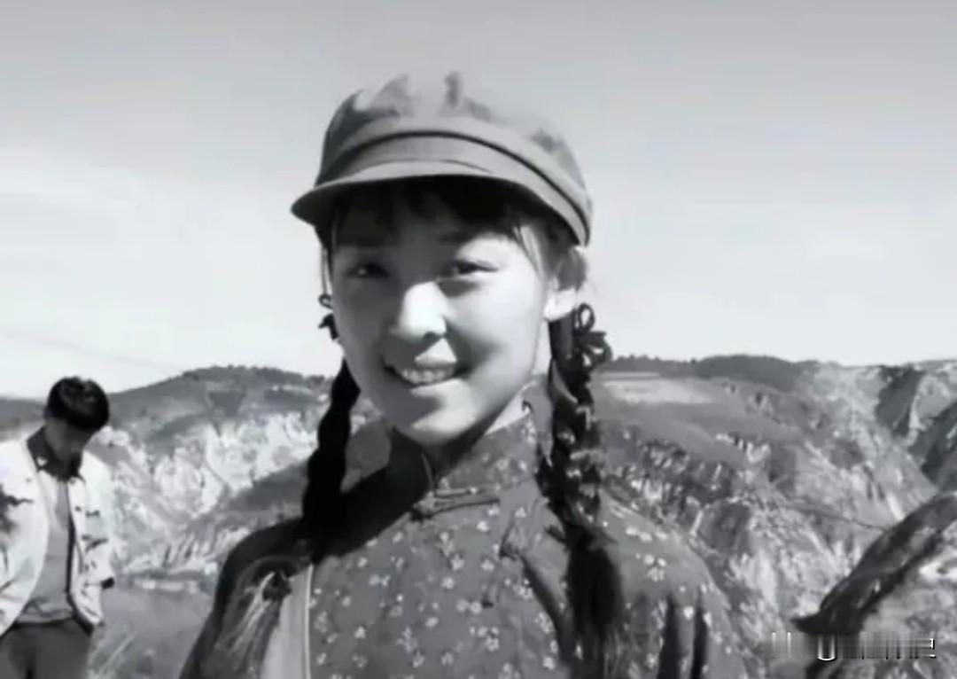 1969年，已有人妻的公社副主任黄书良竟垂涎张梅香的美貌，在一次偶然的机会，他将