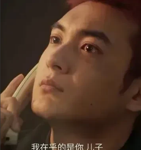 万潮挨了一顿胖揍，被陈胜龙的人抓走了，郑雅萍太让人失望了，没及时保护好万潮！