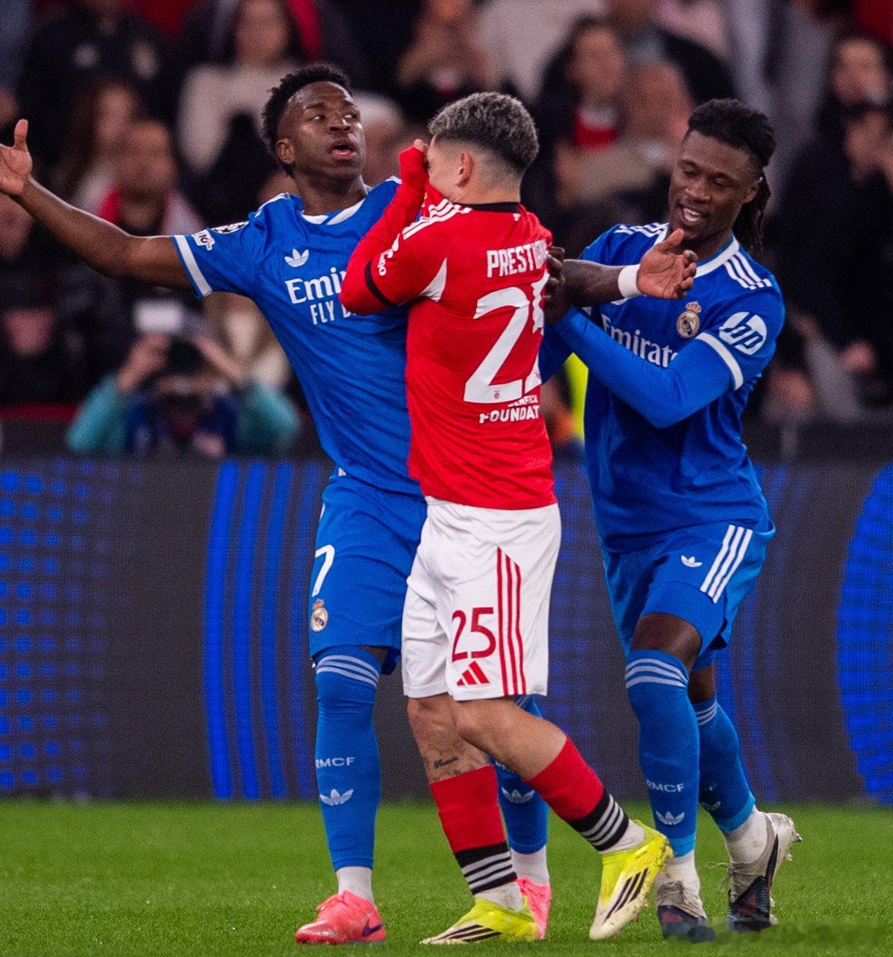 西媒塞尔电台：欧足联对威尼修斯和普雷斯蒂安尼在附加赛次回合的重逢感到担忧，因为担