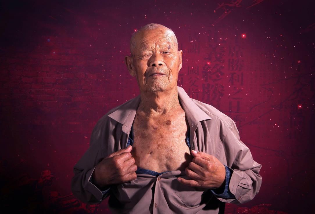 1956年，山东省一位35岁的农户高其煊如往常一般在田间劳作，突然胸口突发剧痛，