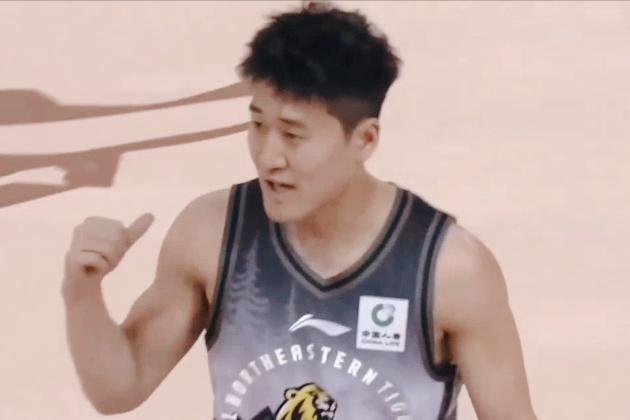 吉林78：72爆冷掀翻联盟第一广厦，打断了卫冕冠军4连胜的势头，这3个人不得不提