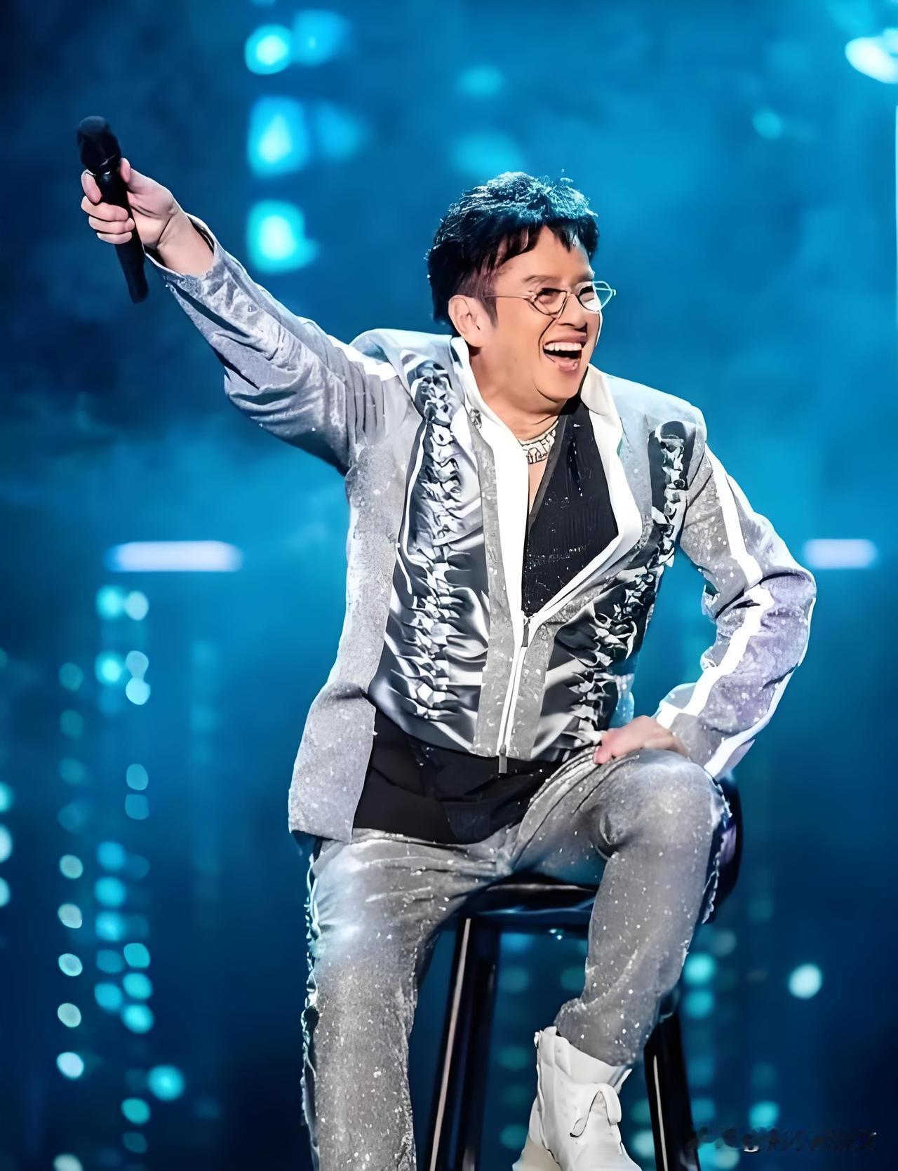 谭咏麟这次的演唱会，告诉很多人一个道理。你可以结婚，也可以生孩子，但是请你记