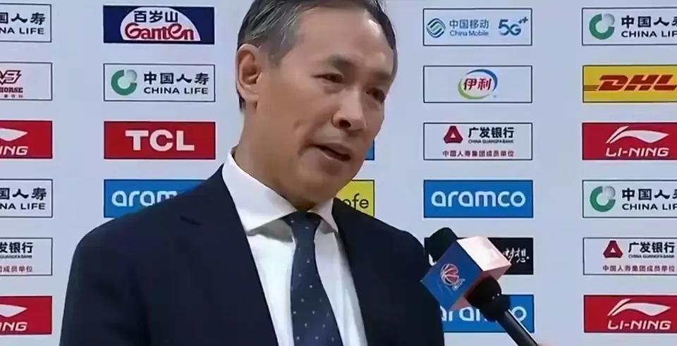 许利民指导确实输的起！赛后输球把输球责任归结到自己身上，更加没有场外因素的抱怨