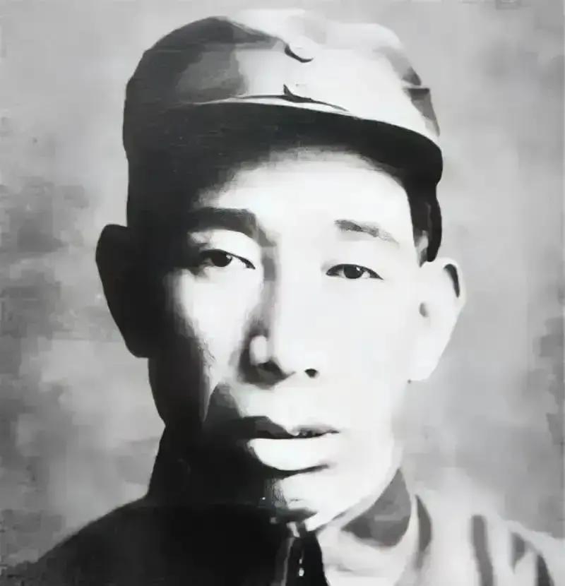 1949年，四野猛将杨国夫看着昔日战友们一个个升官南下，自己却被一纸调令派去地方