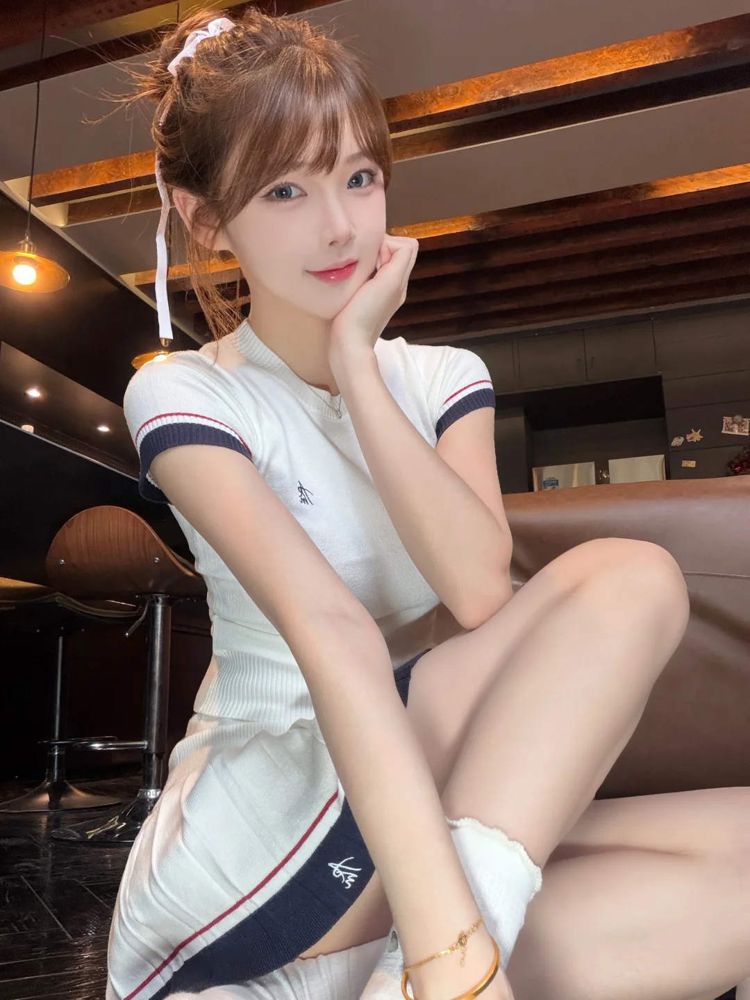 好久没扎丸子头 依旧减龄～