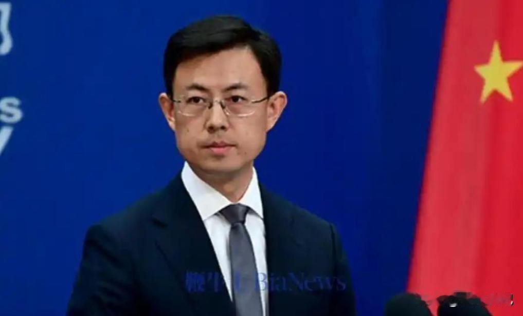 7.6级地震撕裂日本防线、高市道歉空话掩盖涉台陷阱、核污水争议何时有个尽头。1