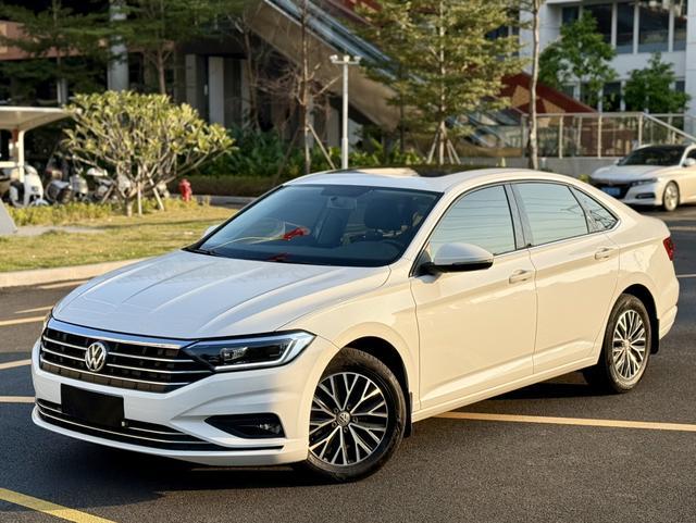 二手速腾怎么选？先说结论：别被低价牵着走，这车买对版本和年款，省心比便宜重要得多