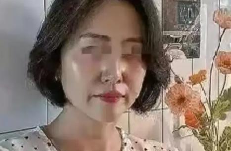 浙江衢州市蒋女士，因为不信任社保，坚持了25年不交社保，每个月给自己存了290元