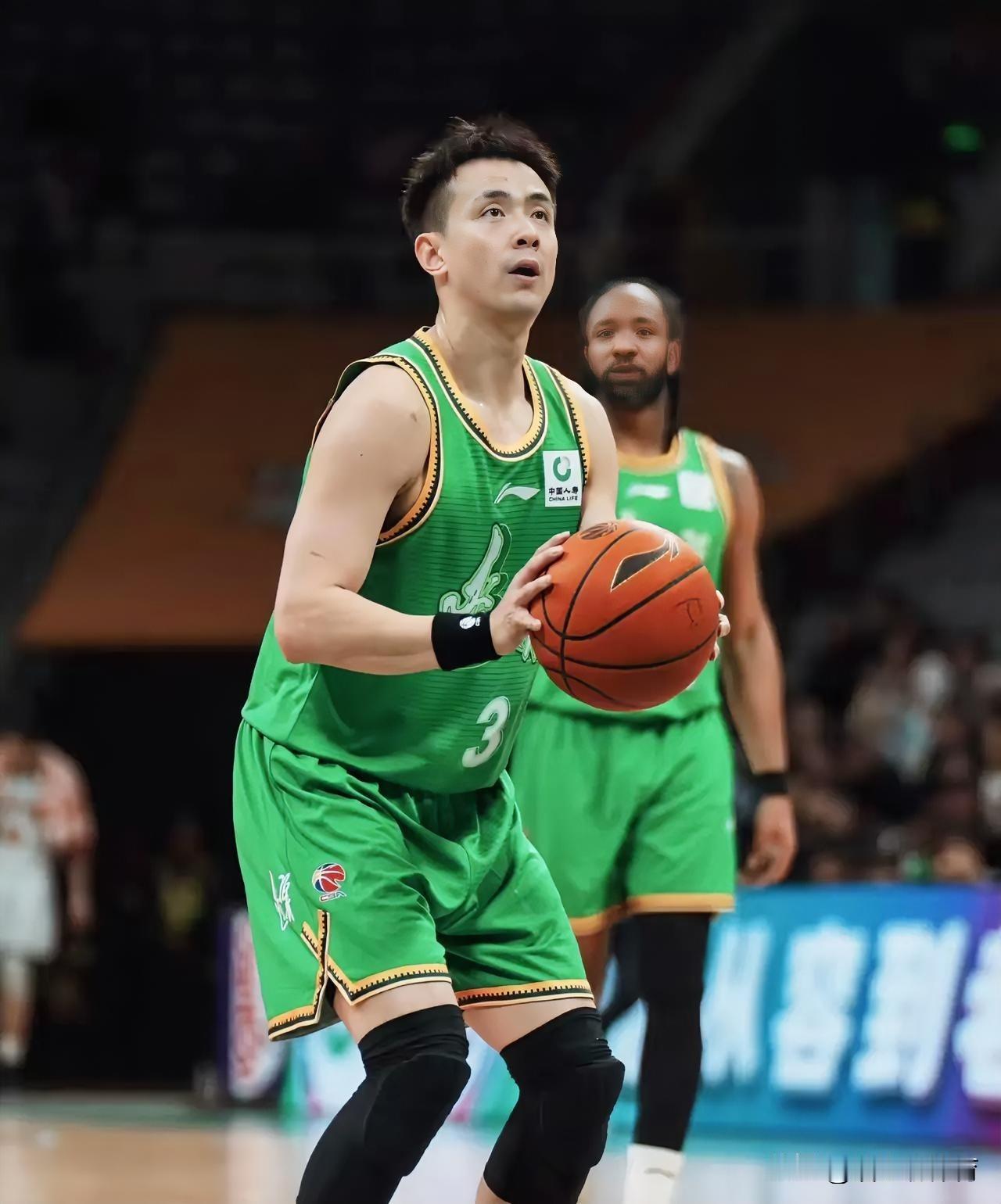 清晨刚起床，传来了辽篮迎战深圳队的新消息，拒绝双杀，赵继伟带队力争连胜。一，拒