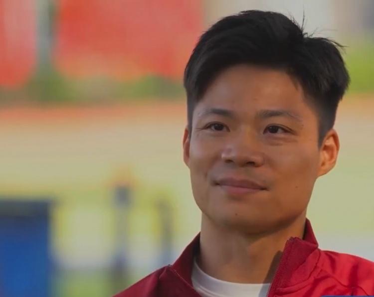 苏炳添宣布退役，在接受记者采访时说：当我跑出9秒83以后，我觉得亚洲人肯定是能打