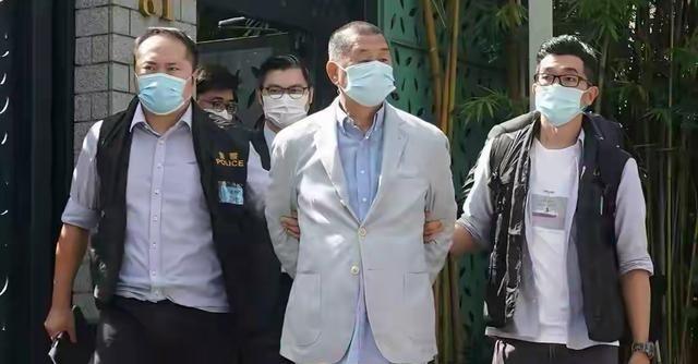 救不出黎智英干脆掀桌！香港不再忍让，半夜强硬反击，扒光三方反华势力老底。这场