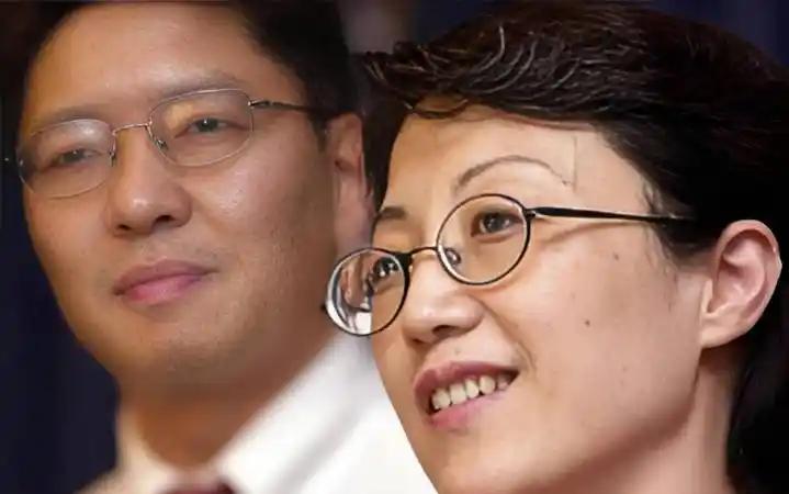 她持美国绿卡带着丈夫和5岁儿子回国探亲，返程在北京首都机场准备离境时，被国家安全