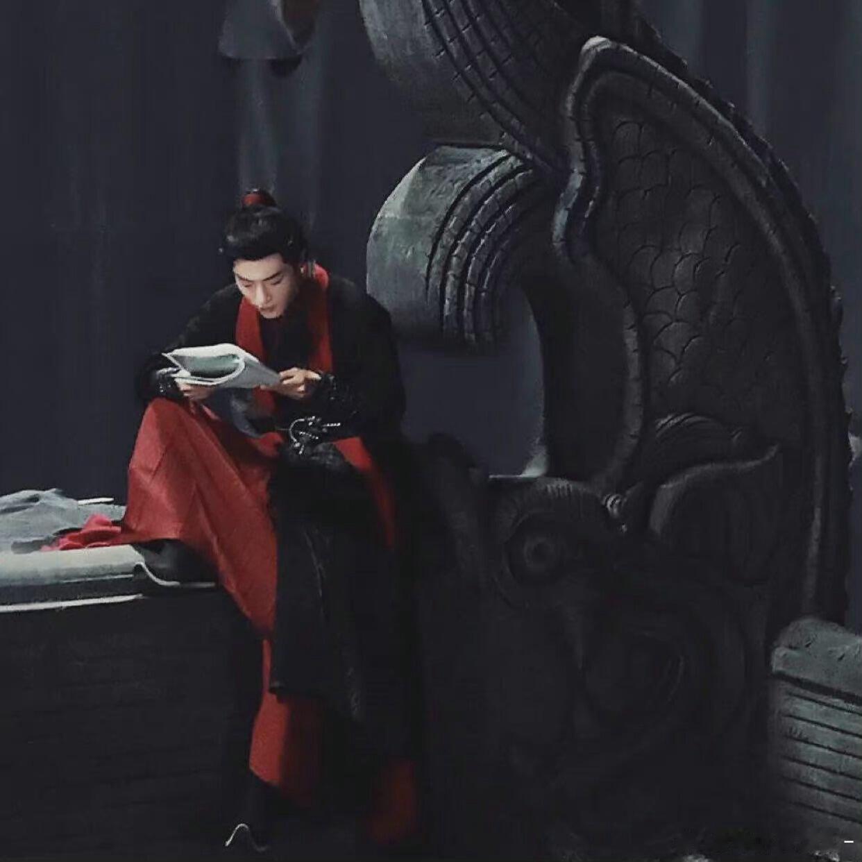 演员肖战和他的剧本特别认真的一个小赞​​​