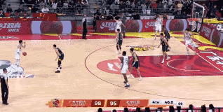 广东队真是怎么输的！北控队最后三次进攻全是廖三宁打进的，而且还是在胡明轩、徐杰面