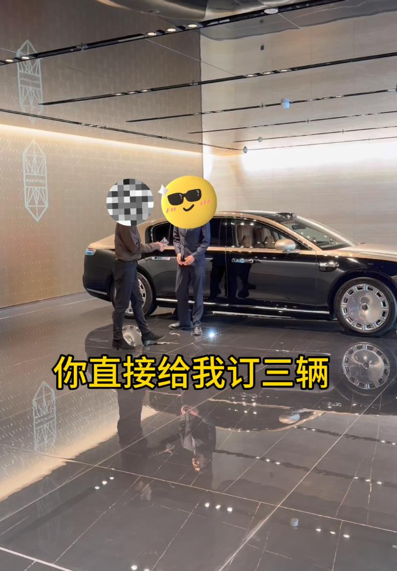 婚庆高速双出圈,尊界S800成国庆新宠今年的十一,百万豪车尊界S800在婚庆和