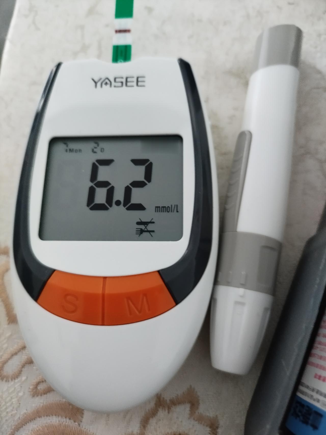 差点儿忘了，今天早餐前我测了一下我的血糖。还好，血糖值6.2。今天早晨骑