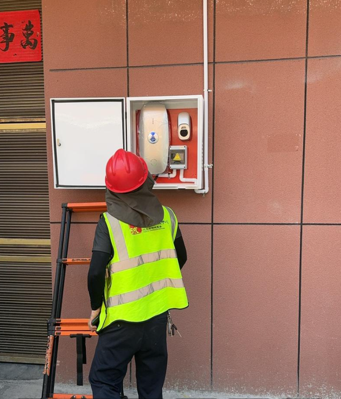厂家装充电桩，只给6平方毫米线，自己可选10平方的，要选吗？