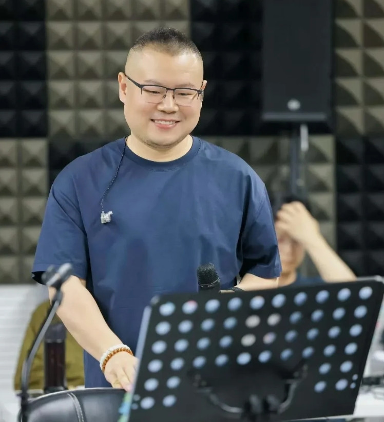 说相声的要开演唱会了，实在没想到，岳云鹏这次演唱会的票价，竟然还挺便宜的，