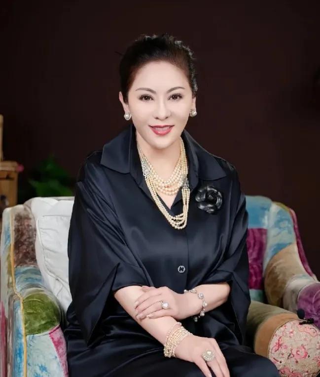 向太半年减了20多斤，这次的方式跟以前完全不一样。69岁，戒了宵夜和面包，玉米