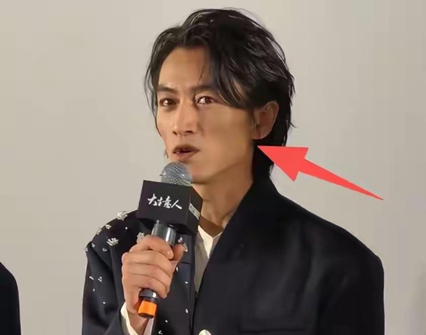 陈妍希的那句话果然应验了，他又不是奥特曼，难道还会发光？当年，陈妍希和陈晓的