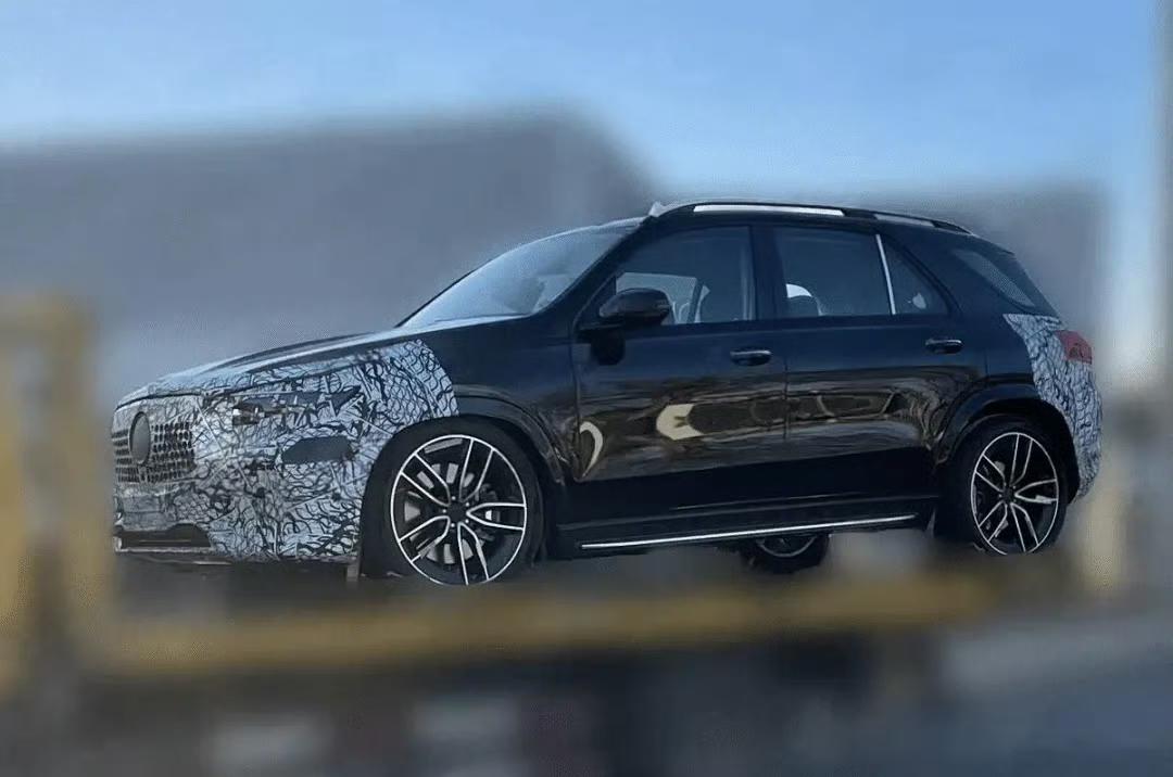 即将在北京奔驰国产的GEE，为了中国用户加长了！现在就不知道会不会为这个车配