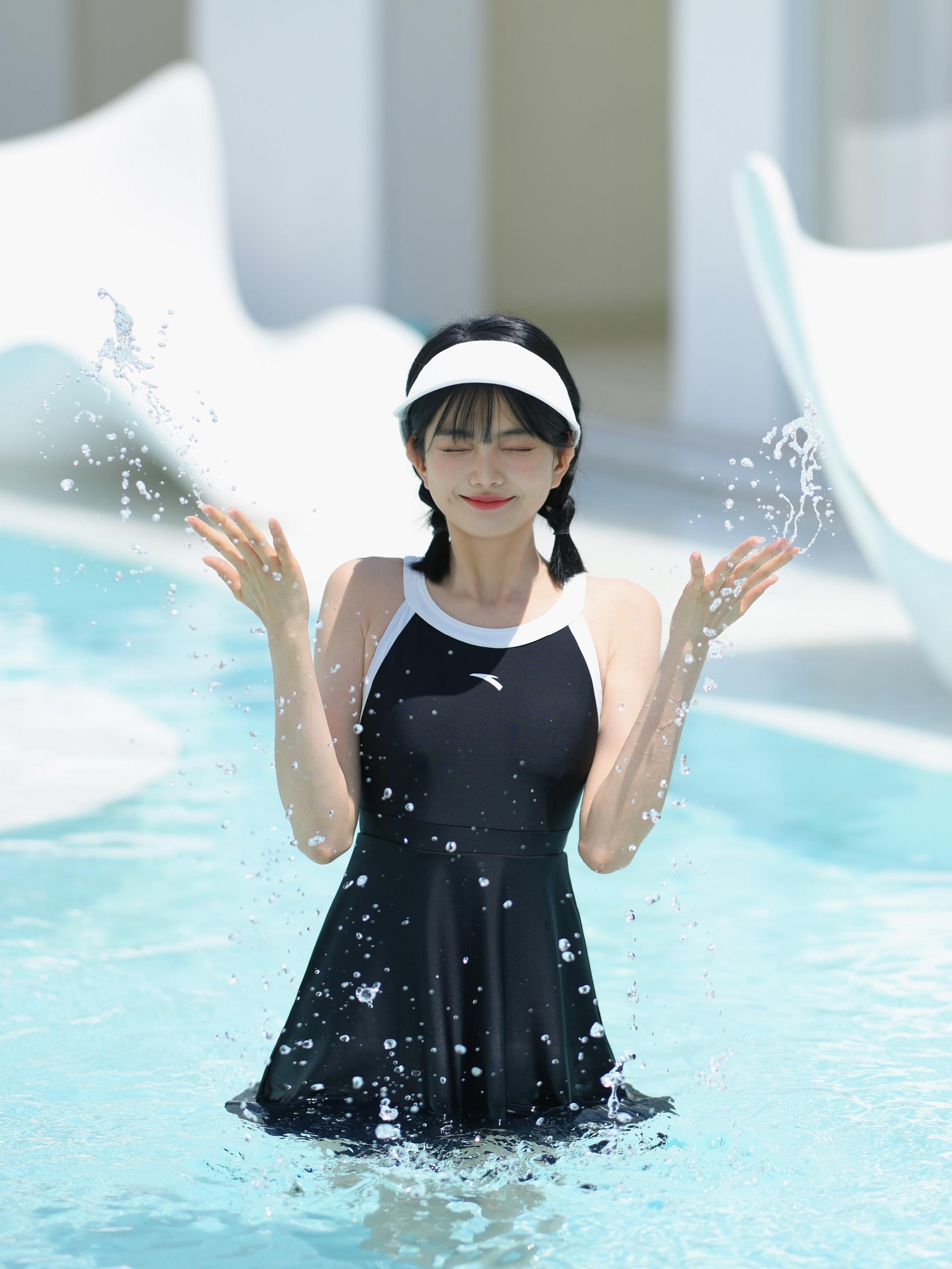 拍照姿势 泳池拍照 夏天的味道 夏天该有的样子 夏天就是要玩水