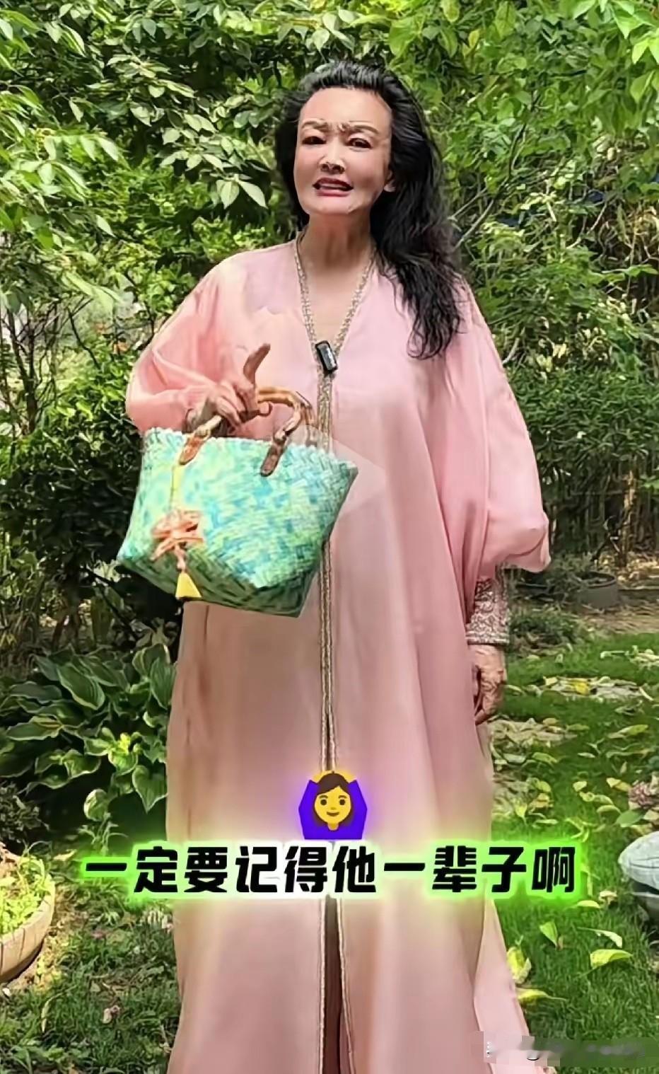 想不服，都不行！战兰，这个名字可不是白给的！这个拼命三娘，披荆斩棘，商海沉浮