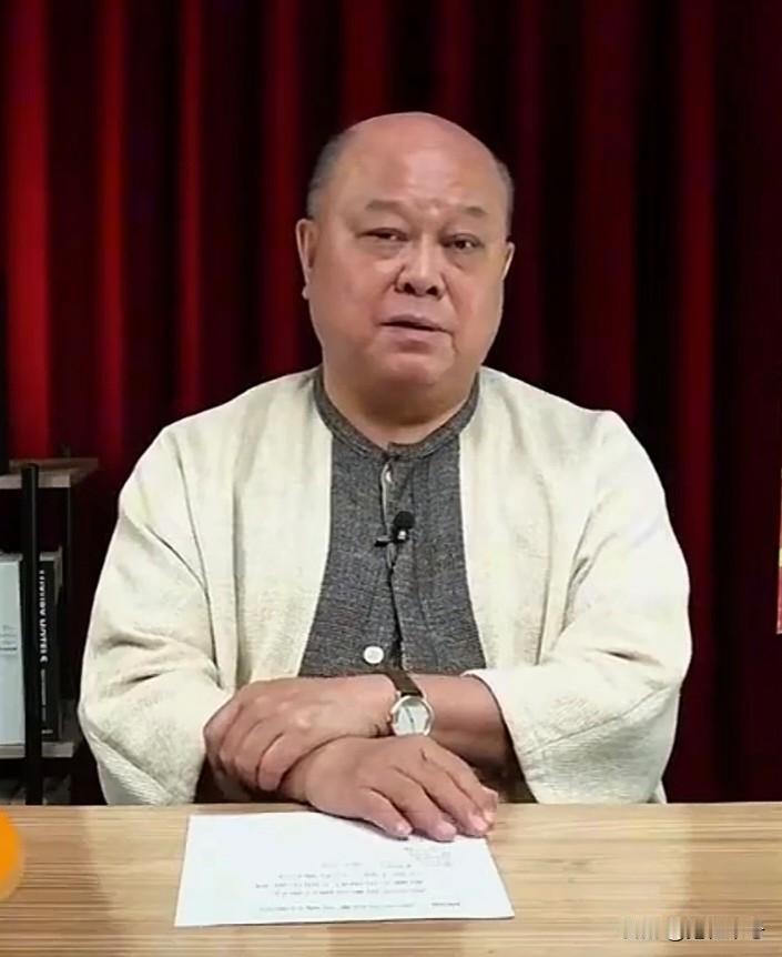 新党副主席李胜峰：中国国民党你要有高度。现在郑丽文所做的很多事，都是在替国民党争