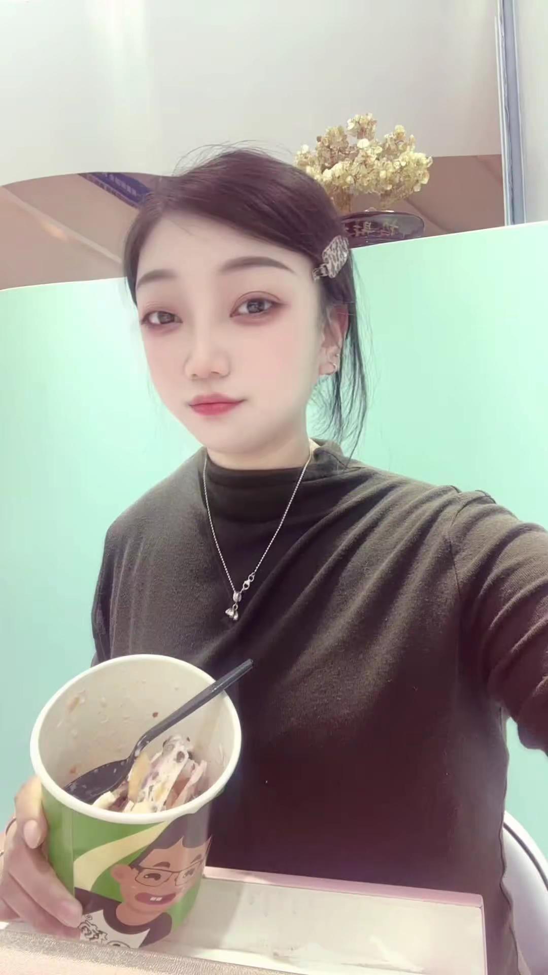 感觉天天都能热死在商场，降降温