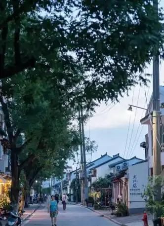 江苏真正意义上的吴文化区域，大概就是苏锡一带，常州基本就是半个“江北银”了……
