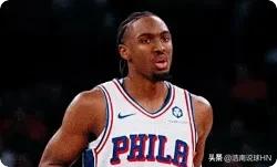 不可思议，上星期NBA周最佳是这2名青年小将！1、东部周最佳，76人队25岁