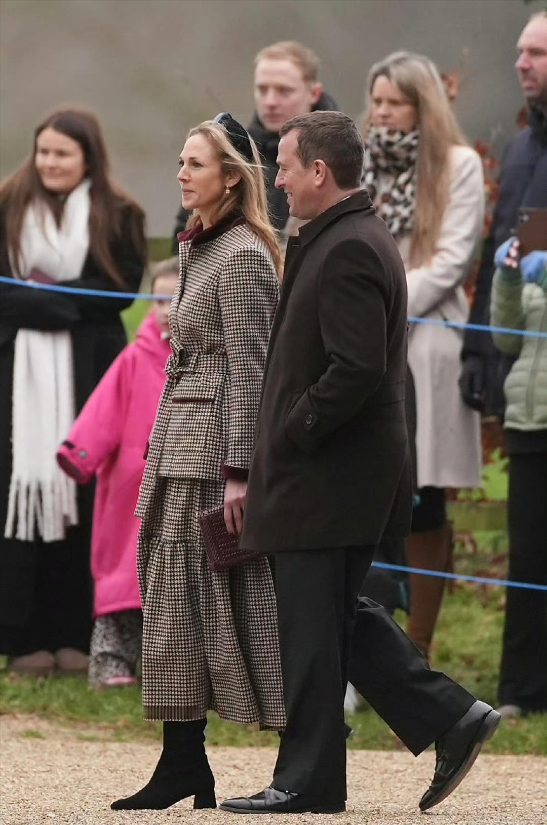 12月28日，查尔斯国王带着王室家人们在桑德林厄姆庄园附近的圣玛丽玛格达琳教堂出