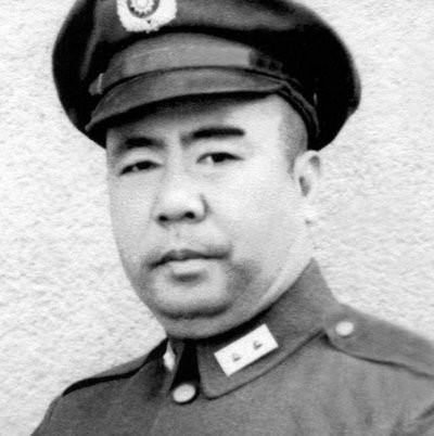 他是国民党中将，却被国军枪决，为何半个世纪后才说他的故事？1950年，4位烈