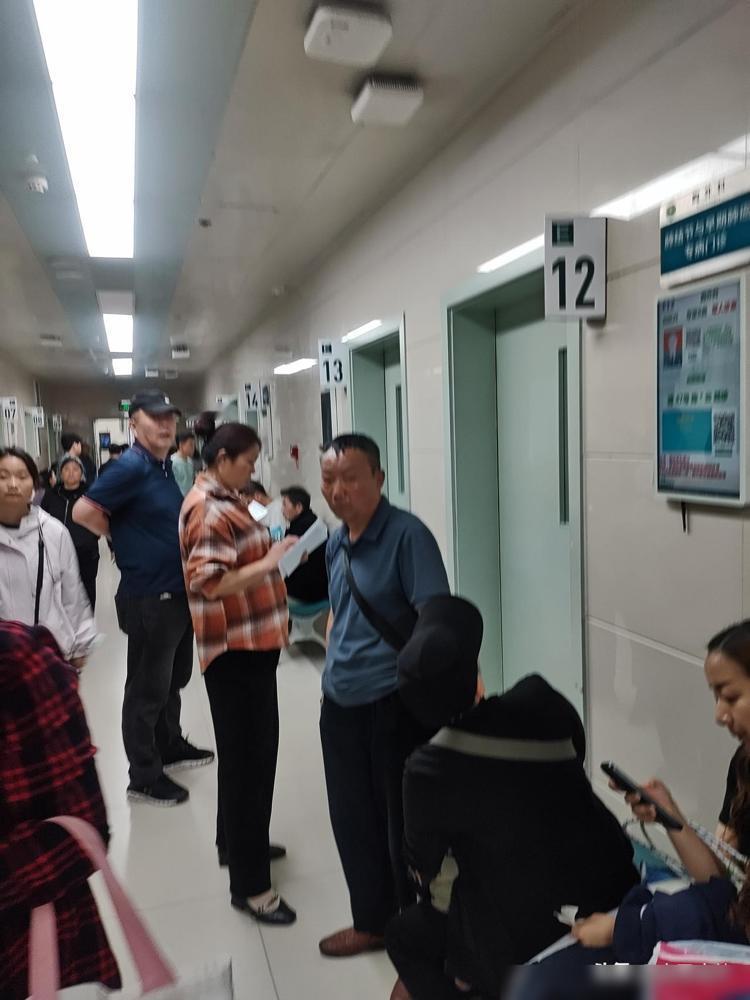 今天和医院老年病科的副主任医师闲聊了几句，他说国人男性的平均寿命也就75岁左右，