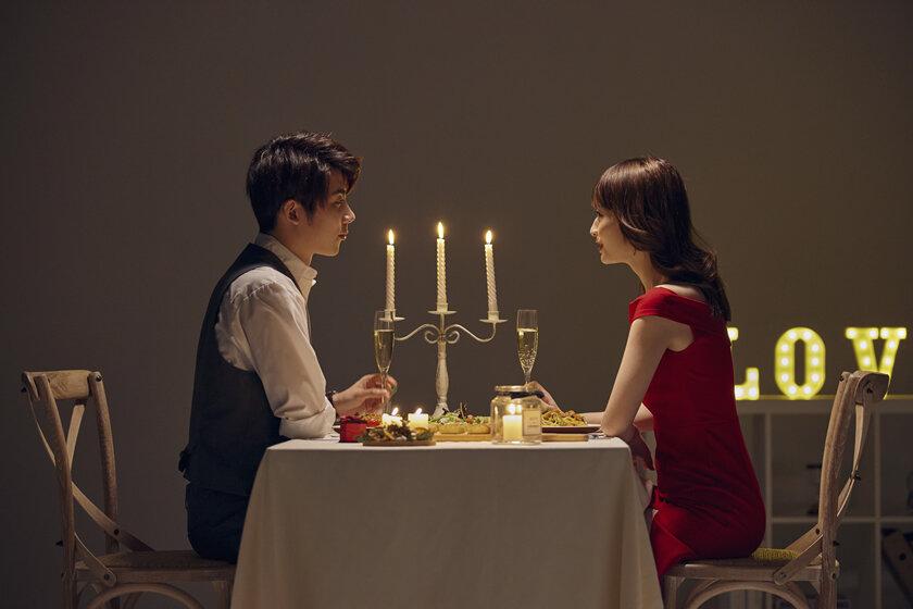 闺蜜告诉我，她的丈夫可能出轨了，我问有什么证据，她先平静了一番心绪，然后给我