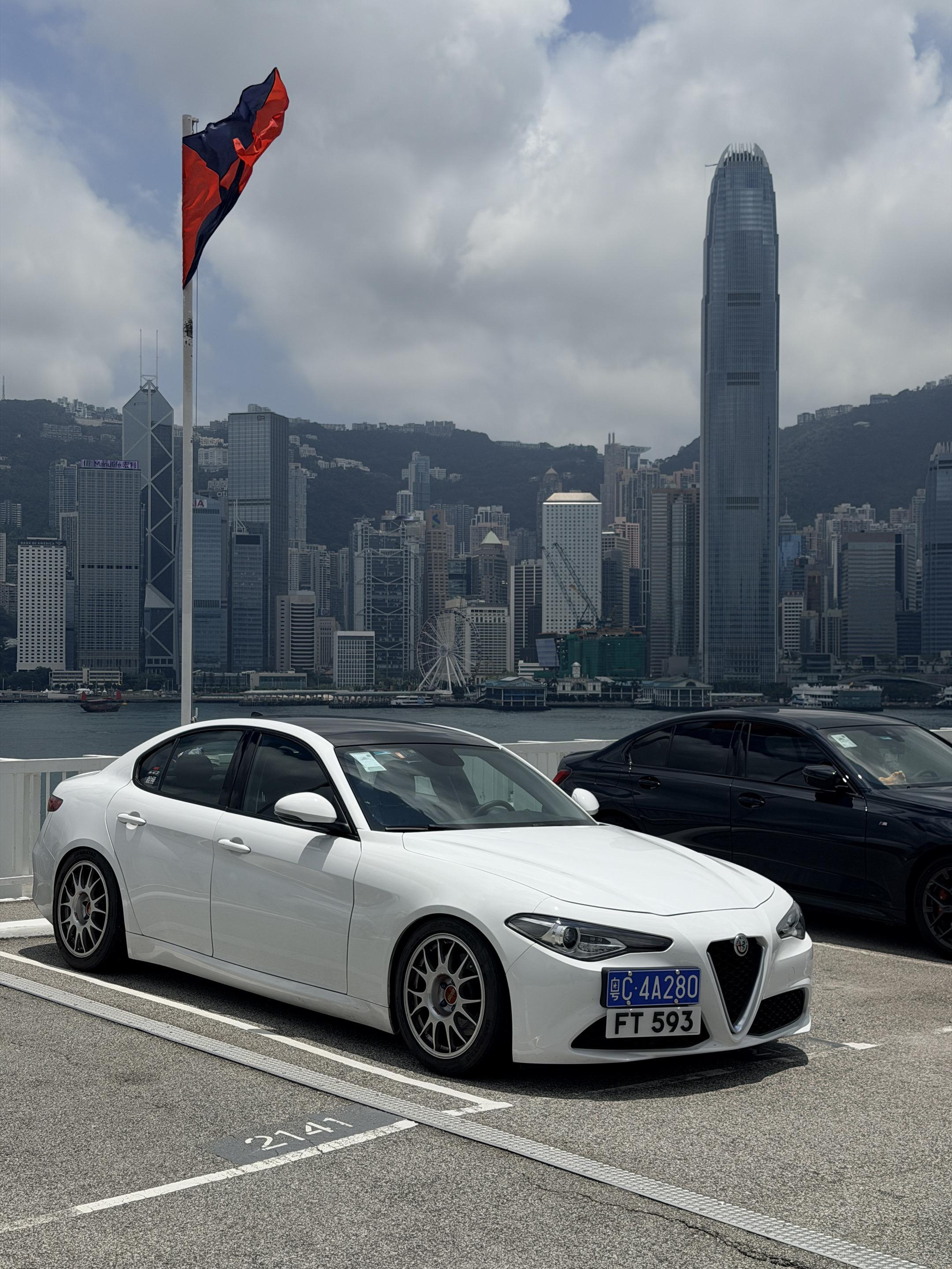 又南下。