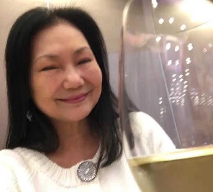 大S一生都想获得母亲的认可，希望对方能够多爱自己一点，可是在去世前妈妈一直都是口
